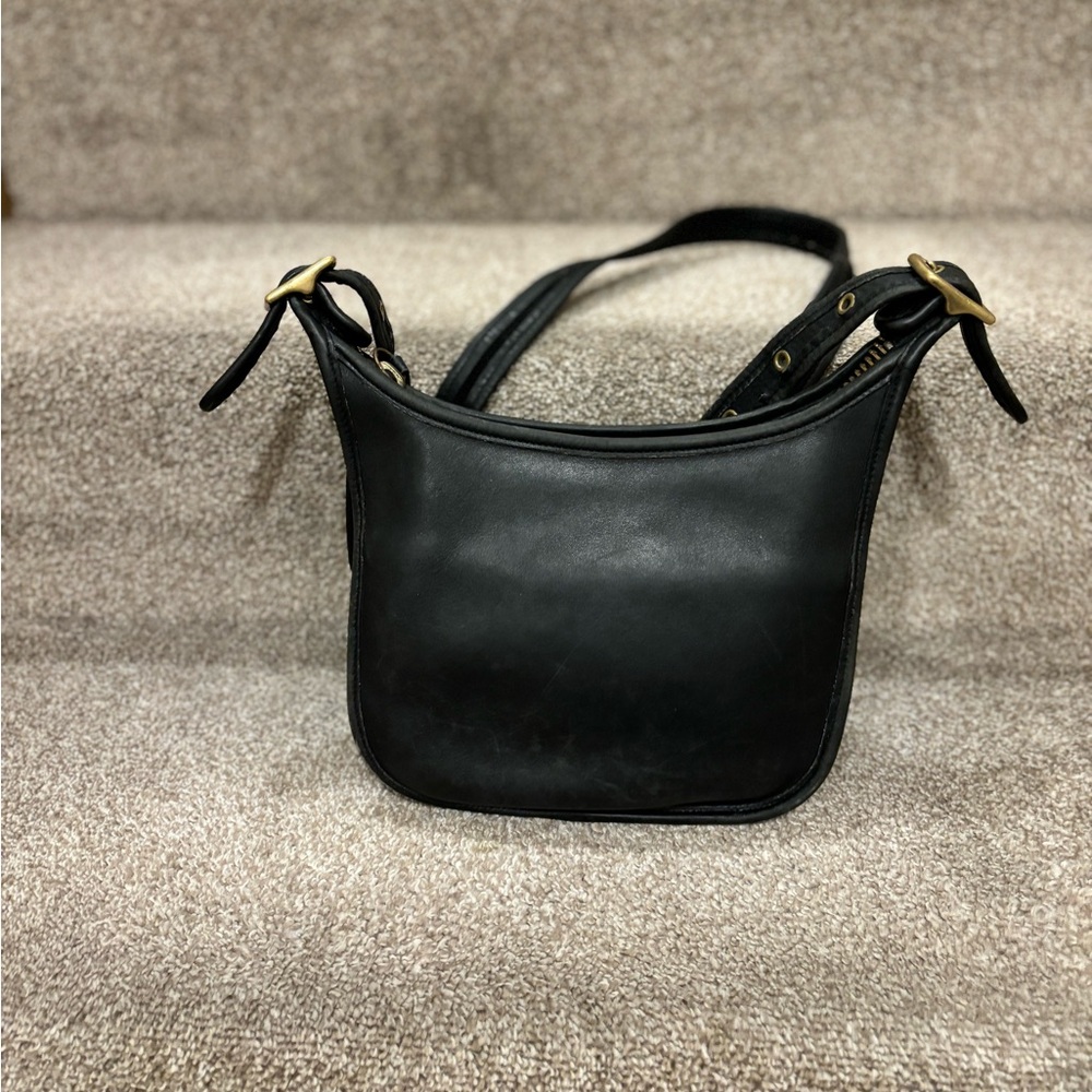 Vintage coach Legacy in black